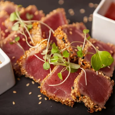 Restaurante Hotel Cardamomo en Sigüenza tataki atún